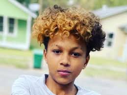 Lataurus Williams's Instagram, Twitter & Facebook