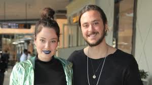 Pelin akil seksenler on wn network delivers the latest videos and editable pages for news & events, including entertainment, music, sports, science and more, sign up and share your playlists. Pelin Akil Kimdir Kac Yasindadir