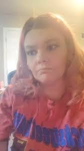 Sheena Hutchison's Instagram, Twitter & Facebook