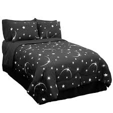 This Veratex Stellar Moon And Star Comforter Set Is 85 On Amazon Comforter Sets Full Comforter Sets Twin Comforter Sets