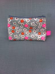 Alice Novembre 2014 Trousse En Tissu Enduit Petit Pan Tissu Enduit Tissu Peter Pan