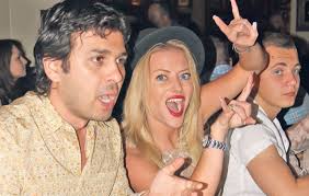 Nu știu dacă acest titlu va fi câștigat de cea mai bună echipă!. Cu Ce BÄrbaÈi S A Iubit Delia Matache Cine A Fost Prima Ei Iubire Impact