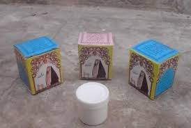 Arap kızı kremi göz altında kullanılır mı? Arap Kizi Kremi Nasil Bir Seydir Fiyati Nedir Kullananlar Ne Diyor Kombin Kadin