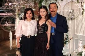 Tan sri dato azman hashim, malaysian bank executive. 10 Sons And Daughters Of Malaysian Tycoons You Should Know Carilocal