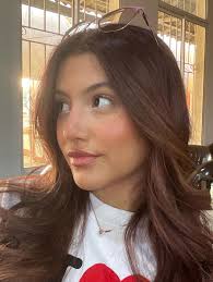 Val Guzmán 🤎 (@just_callmeval) • Instagram photos and videos