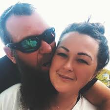 Who can provide expert tree climbing services?