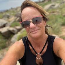 Inconsiderate RV parking behavior at Cracker Barrel