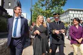 Nadia Hai De Trappes Au Ministere