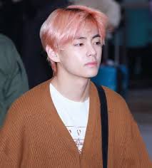 Pin By Natalie Nye On Bts Taehyung Kim Taehyung Bangtan Sonyeondan