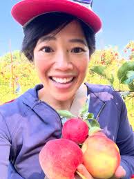 Julia Child's Reine de Saba or Queen of Sheba cake. 👑 Isn't she lovely?✨