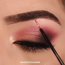 Beautiful Light Pink Makeup Beautiful Bronzeyemakeup Light Makeupbrushesguide Makeupforbeginners Eye Makeup Eye Makeup Tutorial Eyeshadow Makeup