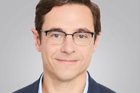 Ryan Lobb's Instagram, Twitter & Facebook