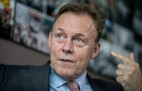 Doch wer sind die zwei spitzenkandidaten eigentlich? Die Morgenlage Aus Der Hauptstadt Oppermann Lobt Bartsch Und Stellt Sich Gegen Parteichefin Esken Politik Tagesspiegel