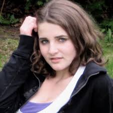 Jenna Cote's Instagram, Twitter & Facebook