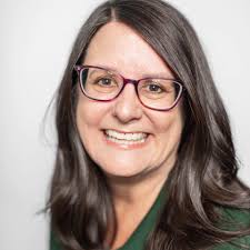 So happy to hand keys to Kesha and Brandon today! Grateful that they are  settling into their adorable new home, but I'll miss our days of house  hunting! It took a while