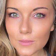 What could cause a 3d printing plate to come loose and burn a hole in the  bottom plate?