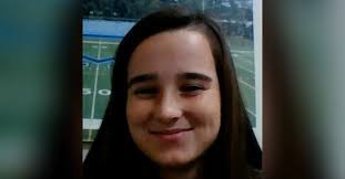 Claudia Crowe's Instagram, Twitter & Facebook