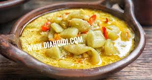 Cara membedakan daun talas lompong yang enak dimakan. Diah Didi S Kitchen Sayur Lompong Bumbu Kuning