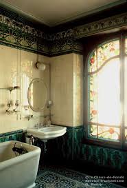 Adding Accessories To Your Bathroom Little Details Make The Look Badezimmer Jugendstil Vintage Badezimmer Viktorianisches Badezimmer