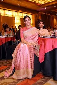 Deepika Padukone Beams With Pride As Dad Prakash Padukone Is Honored With Lifetime Achievement Award Saree Blouse Designs Elegant Saree Blouse Design Models