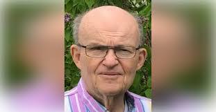 Robert Kresge's Instagram, Twitter & Facebook