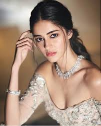 Ananya Pandey Wallpapers Wallpaper Cave Ananya pandey is the daughter of bollywood actor chunky pandey, bhavna pandey and has a younger sister rysa pandey. ananya pandey wallpapers wallpaper cave