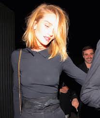 Rosie Huntington Whiteley Girls Short Haircuts Hair Girl Haircuts