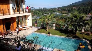 Villa istana bunga lembang adalah sebuah hotel bintang 2 yang menyajikan pengalaman menginap menakjubkan. Villa Flojo 9 Kamar Villa Istana Bunga Sewa Villa Lembang