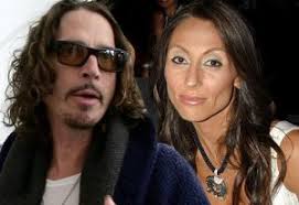 CARTA DE LA VIUDA DE CHRIS CORNELL: “LAMENTO NO HABER VISTO LO QUE TE  PASABA ESA NOCHE Y QUE ESTUVIERAS SOLO”