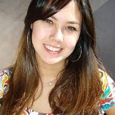 Ariana Becker's Instagram, Twitter & Facebook