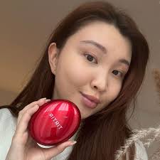 The trick to stopping your foundation from pilling is painfully simple