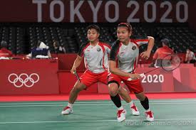 Jam segitu belum dapat makanan dan enggak dapat obat juga. Rjgypse9qgp Om