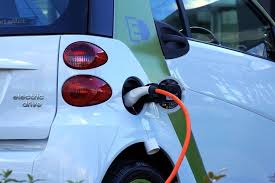 Un producător a dezvoltat baterii pentru maşini electrice care funcţionează două milioane de kilometri. 930cyxtjxu5bsm