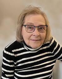 Sue Teeter's Instagram, Twitter & Facebook