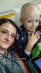 Mój synek jest bardzo chory. Ma nowotwór, choć ma tylko 7 latek... Ta  wiadomość złamała moje serce, złamała naszą rodzinę. Robię wszystko, żeby  ocalić Olusia, ale sama nie dam rady. Błagam o pomoc 💔, ...