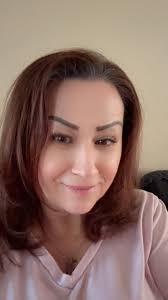 Hello Fitk! Anti-inflammatory Smoothie prep. Weeks of debilitating pain  sidelined me for awhile, making dietary adjustments... Again. How are you  and what's