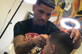 Although we haven't been in. Top 20 Barbershops Near You In Hialeah Fl Find The Best Barbershop For You