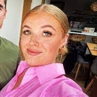 Hannah Coghill's Instagram, Twitter & Facebook