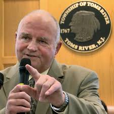 Republican Mo Hill sworn in as Toms River's mayor after uphill battle