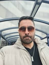 Mohamad Zaman's Instagram, Twitter & Facebook