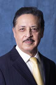 Carlos Vallejo's Instagram, Twitter & Facebook