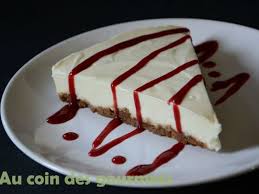 Tapissez la dans le fond du moule (après avoir recouvert de papier sulfurisé). Cheesecake Speculoos Chocolat Blanc Et Coulis Framboise Recette Par Jerome