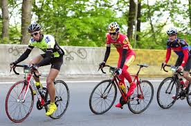 The 273 km course is identical to the pro race the next day, packing over 5,200 meters in altitude. Liege Bastogne Liege Challenge Recit