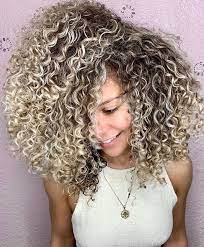 Repost Witness The Magic That Happens When Olaplex Meets Curls Curlpop Uses Olaplex To Repair Damage Reduc Hair Styles Stylish Hair Womens Hairstyles