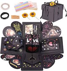 Ekkong Boite Surprise Diy Explosion Boite Cadeau Scrapbooking Album Photo Coffret Pour Noel Anniversaire Valentin Noir Amazon Fr Cuisine Maison Avec ces bouquets, paniers gourmands et coffrets cadeaux, faîtes plaisir à vos proches en ce jour si particulier qu'est leur anniversaire. ekkong boite surprise diy explosion boite cadeau scrapbooking album photo coffret pour noel anniversaire valentin noir