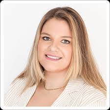 Alicia Enright's Instagram, Twitter & Facebook