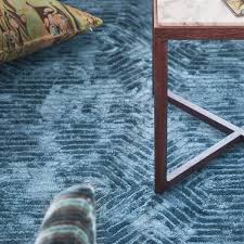 Diese saison zeigen wir sehr vielseitige looks für ihr zuhause. Sonderangebot Teppich Designers Guild Roxburgh Indigo