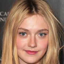 Dakota fanning's transformation is seriously turning heads. Swashvillage Dakota Fanning Biografie