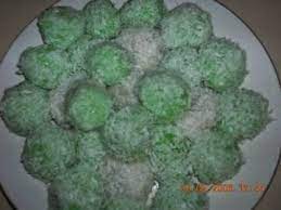 Kue basah ini juga dikenal dengan nama putri mandi. Kuih Putri Mandi Brunei Bahan Bahan 1 Paket Tepung Pulut 1 X2f 2 Cawan Tepung Beras 2 1 X2f 2 Cawan Air Da Recipes Traditional Cakes Cooking Recipes