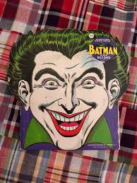 A 45 rpm in a comic vibe! Sealed to boot. The stuff you found in boxes!